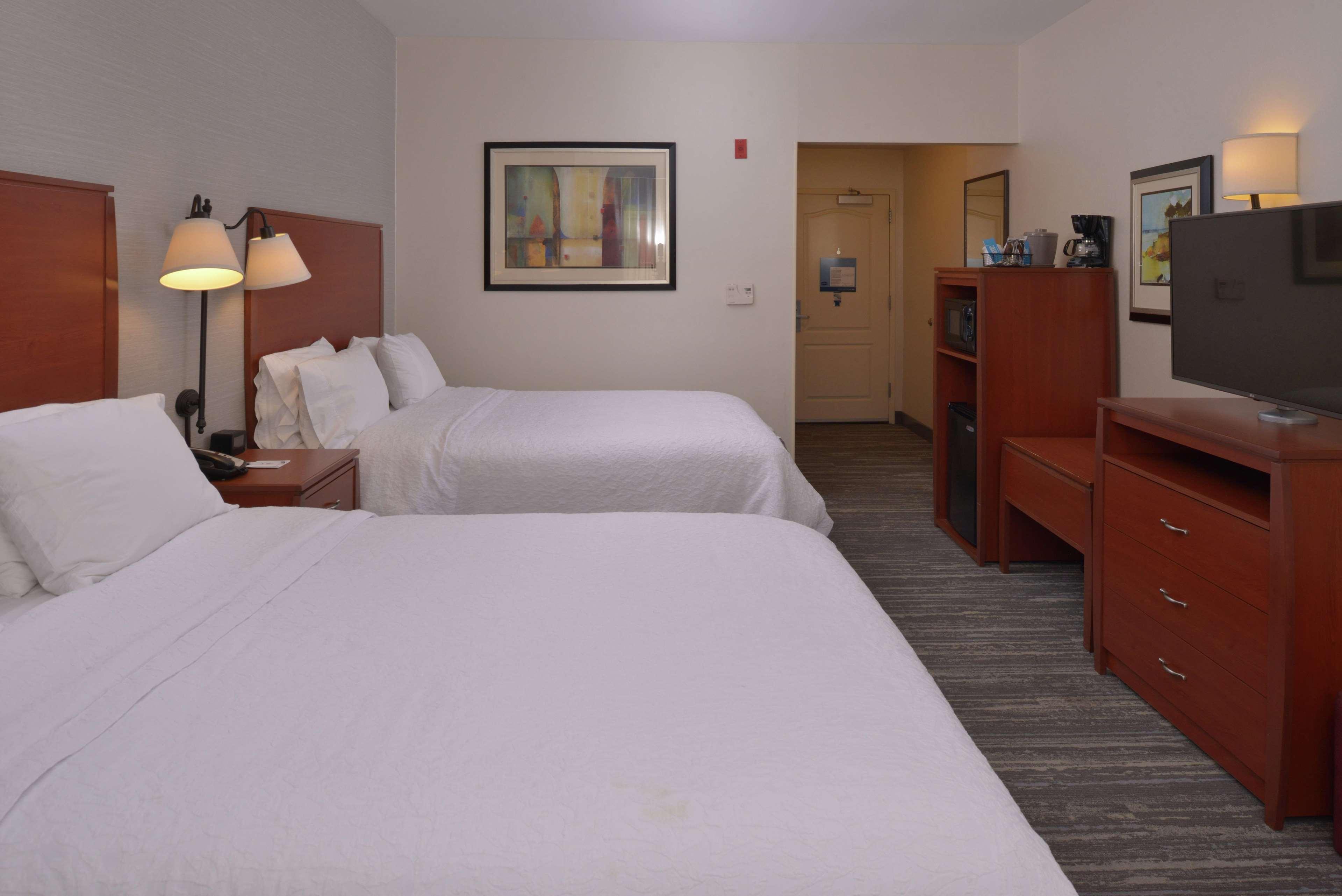 Hampton Inn And Suites Bakersfield North-Airport Bagian luar foto