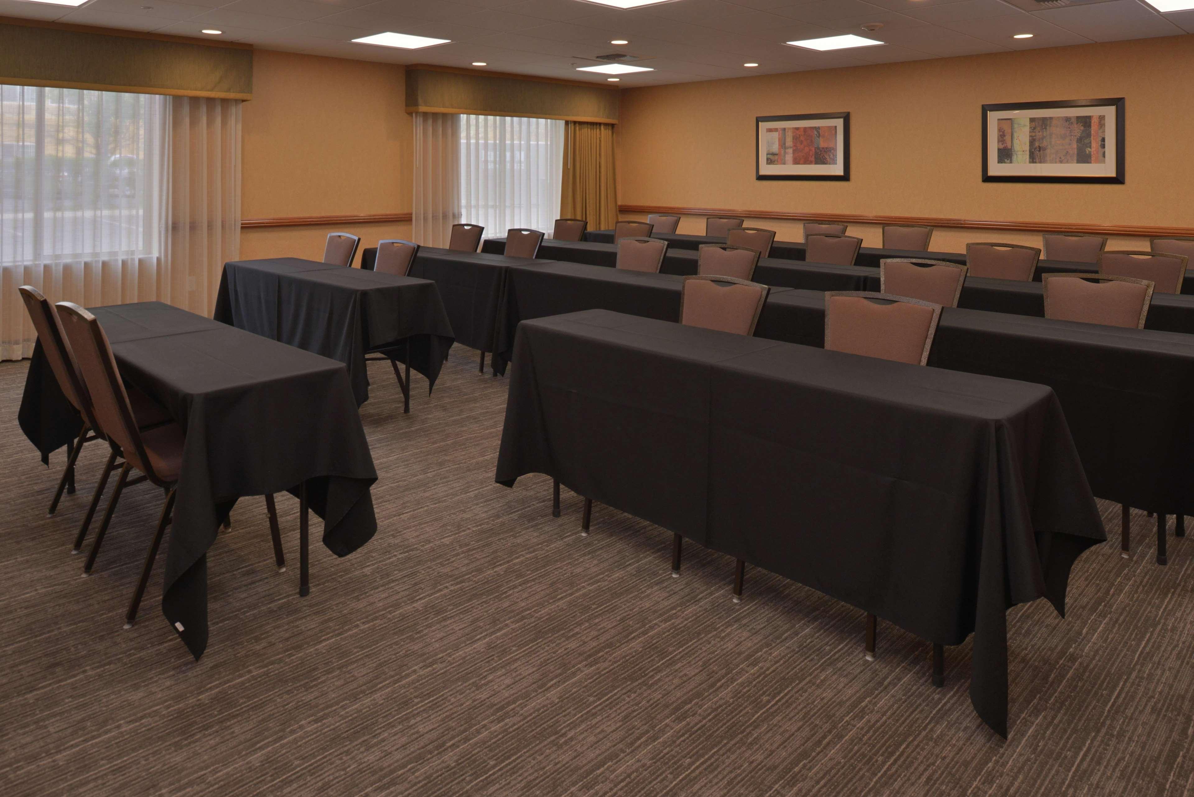 Hampton Inn And Suites Bakersfield North-Airport Bagian luar foto