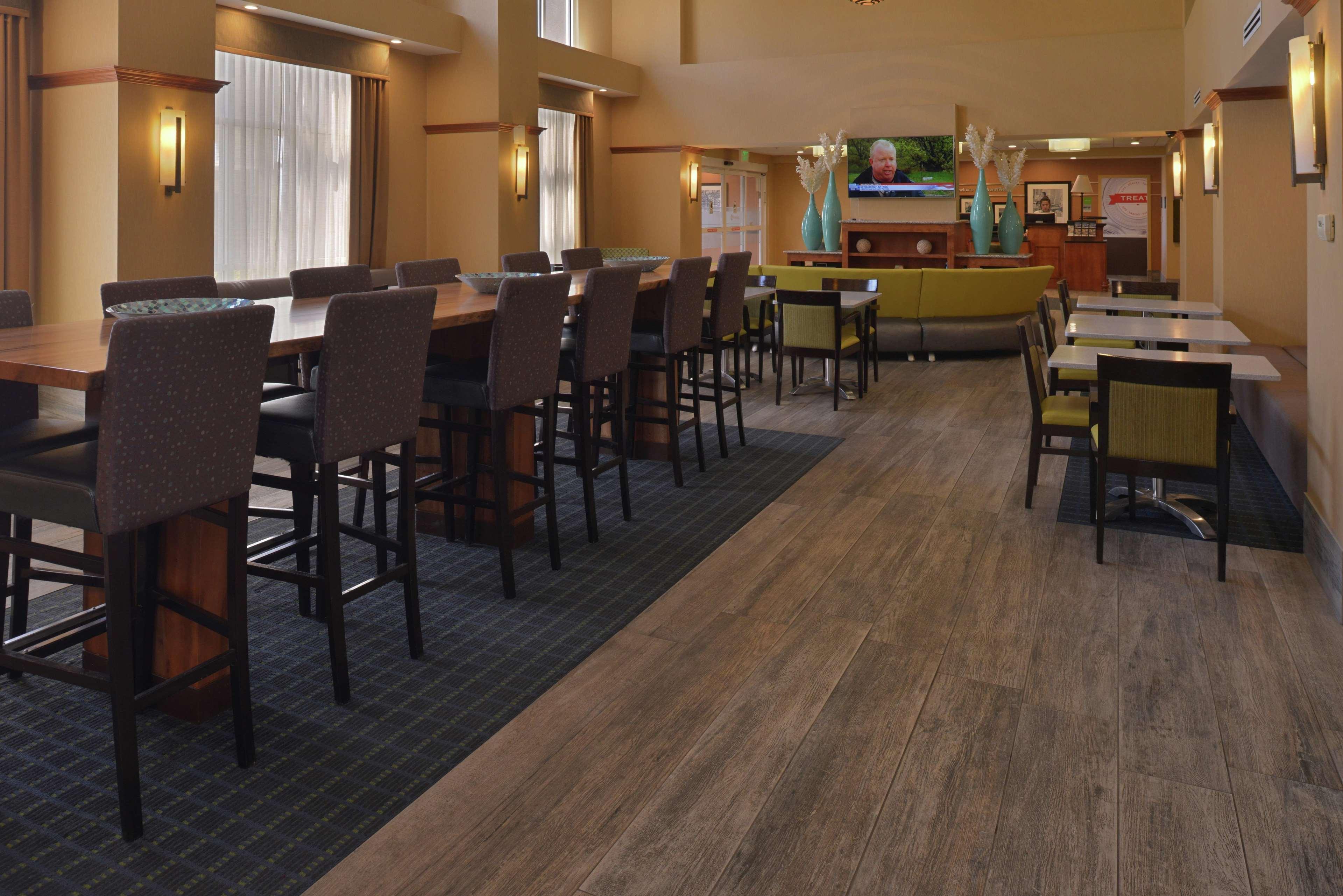Hampton Inn And Suites Bakersfield North-Airport Bagian luar foto
