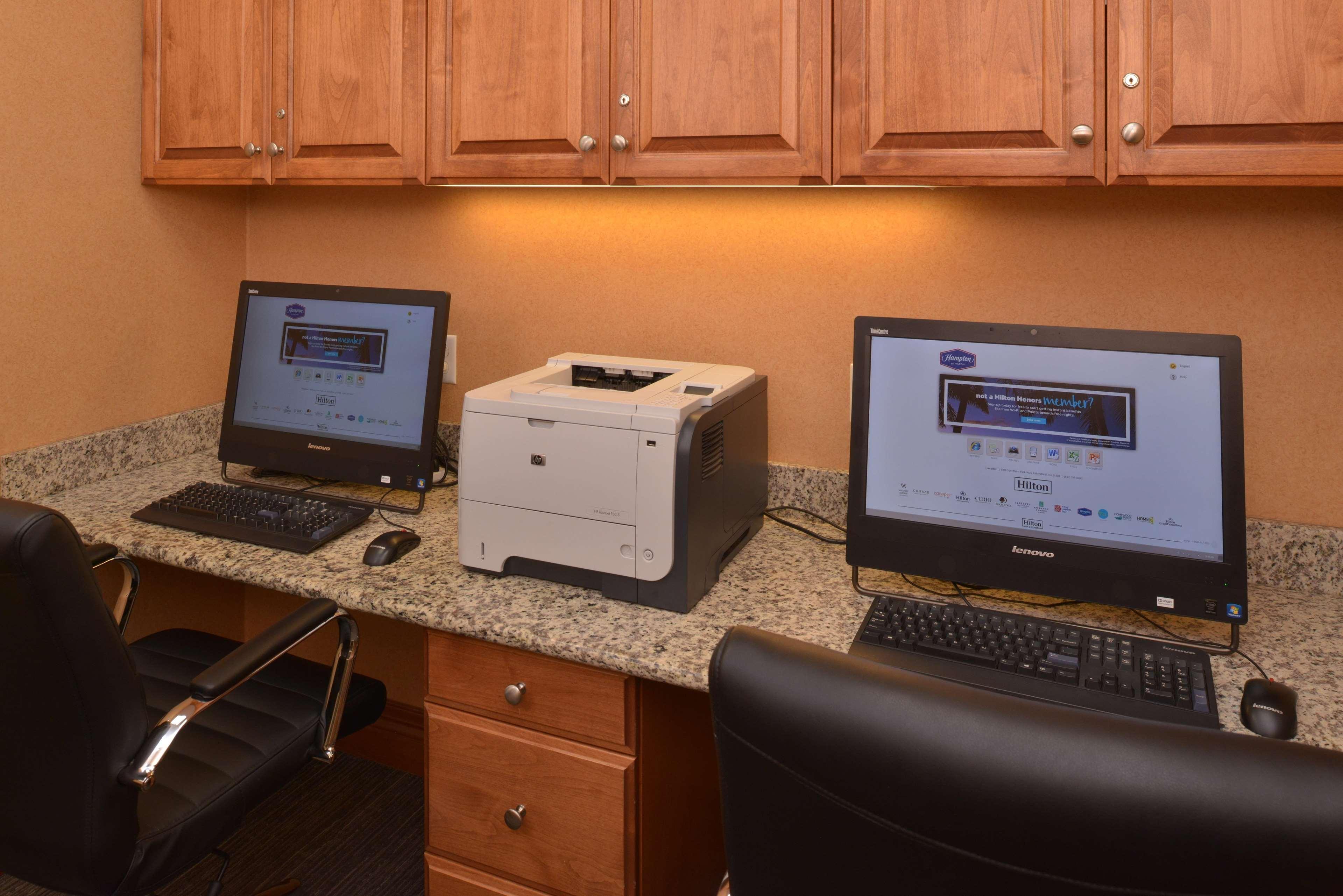 Hampton Inn And Suites Bakersfield North-Airport Bagian luar foto