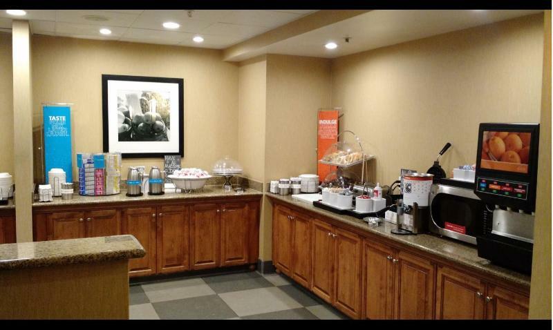 Hampton Inn And Suites Bakersfield North-Airport Bagian luar foto